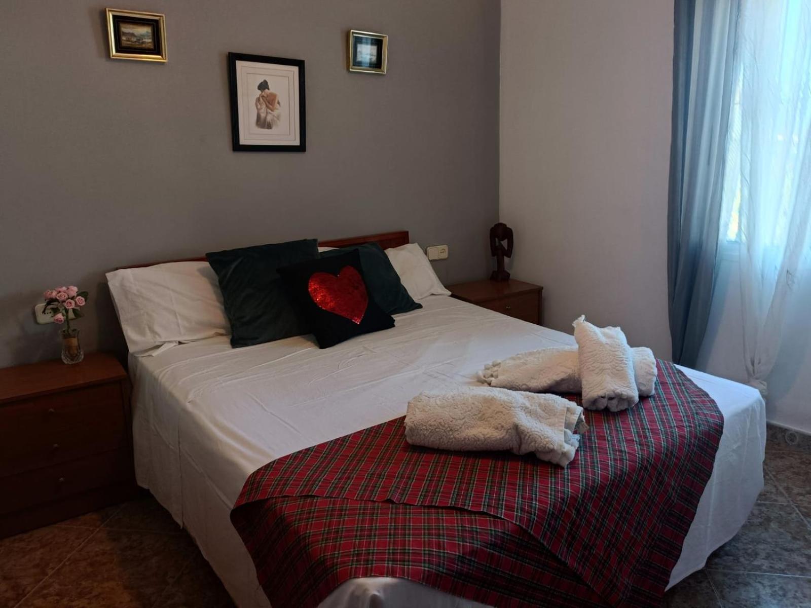 Bedroom With Private Bathroom And Two-Bedroom Family Suite In Quiet Forest Country House 80M2 Large Swimming Pool Music Town Lliria The Garden And Swimmingpool And Garden Are Shared Llíria Exterior foto