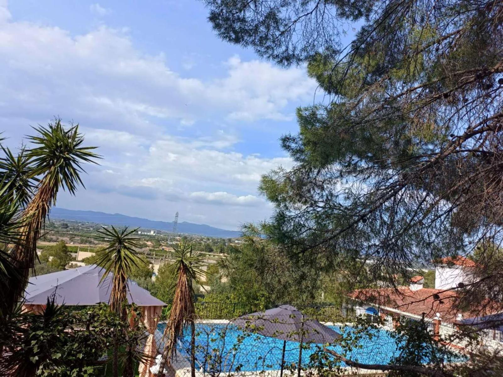 Bedroom With Private Bathroom And Two-Bedroom Family Suite In Quiet Forest Country House 80M2 Large Swimming Pool Music Town Lliria The Garden And Swimmingpool And Garden Are Shared Llíria Exterior foto