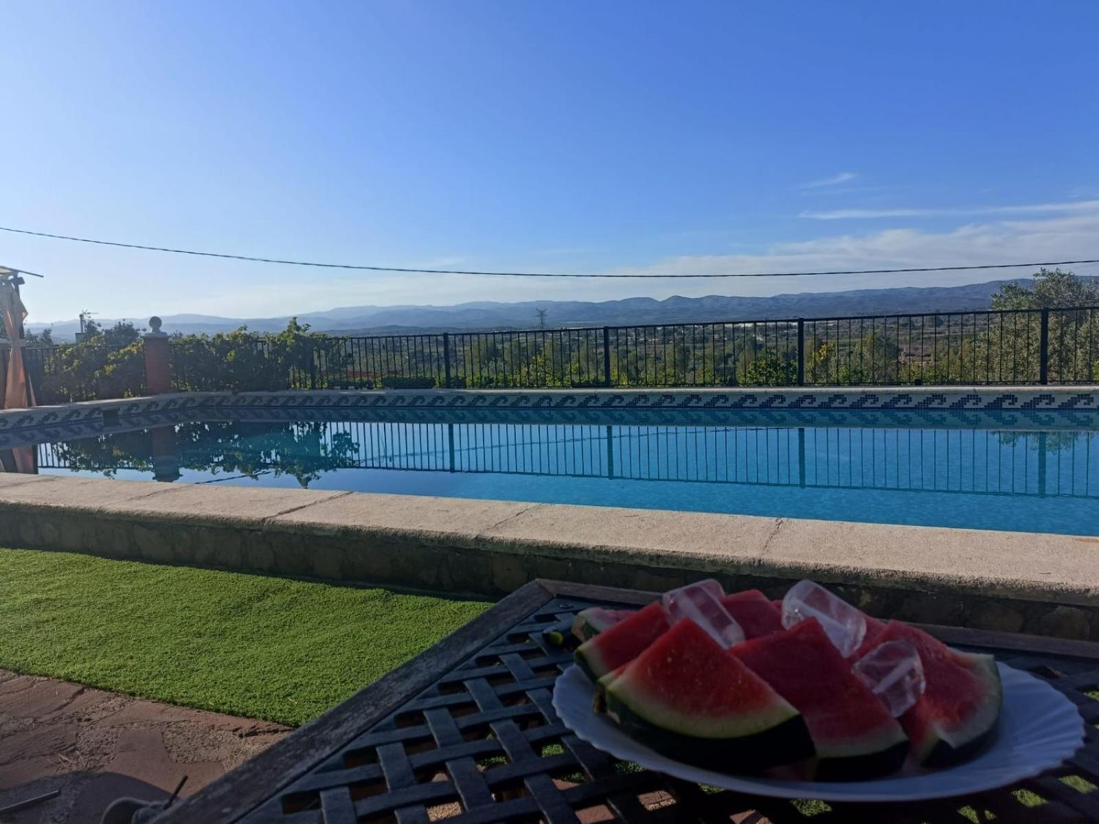 Bedroom With Private Bathroom And Two-Bedroom Family Suite In Quiet Forest Country House 80M2 Large Swimming Pool Music Town Lliria The Garden And Swimmingpool And Garden Are Shared Llíria Exterior foto