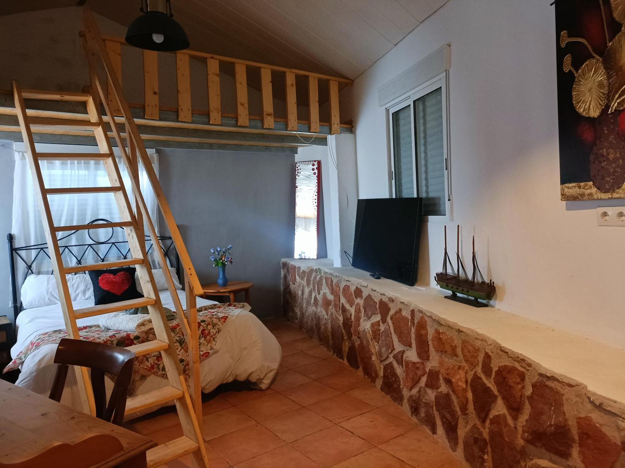 Bedroom With Private Bathroom And Two-Bedroom Family Suite In Quiet Forest Country House 80M2 Large Swimming Pool Music Town Lliria The Garden And Swimmingpool And Garden Are Shared Llíria Quarto foto